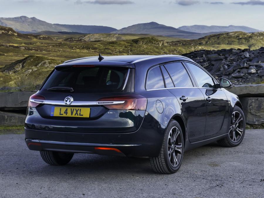  Vauxhall Insignia Sports Tourer 2013 года  (фото 2 из 10)